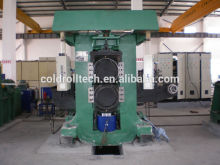 Reversible cold rolling mill with, 4-hi rolling structure