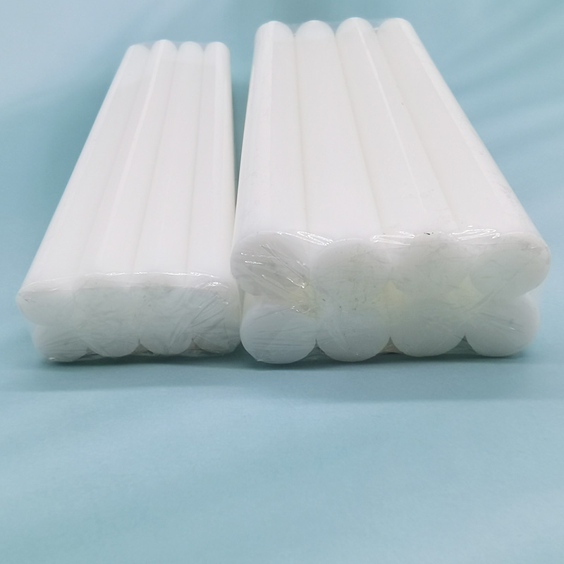 Высокія белыя васковыя свечкі велас да Чылі