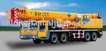 Truck Crane ( lifting capacity 70t )