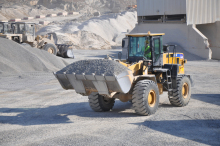 SEM656D 5tons Wheel Loaders Cargo Handling Machine