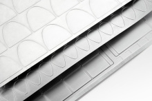 Durable flexible die with MCR coating