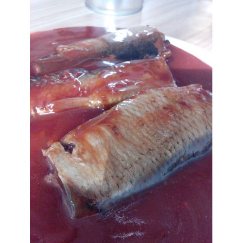 Ikan Herring Kalengan Dalam Saus Tomat Cabai