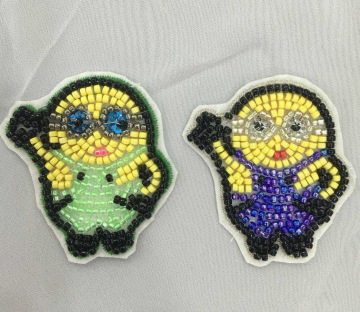 6 colors machine beaded patch yello minions patch