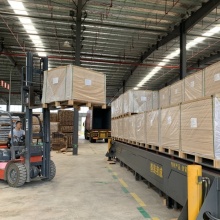 Container Loading and Unloading Machine: Construction and Platform Truck Loading