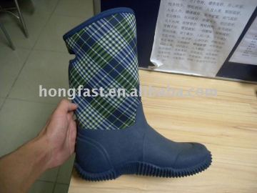 Neoprene rubber boots
