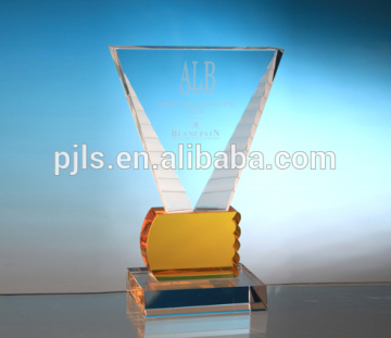 Fashion China mountain shape crystal glass awards trophies