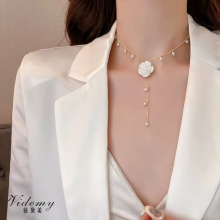 Elegant White Rose Pendant Pearl Necklace for Women