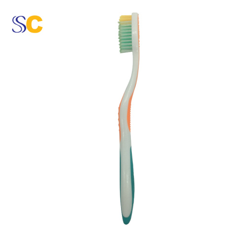 Brosse à dents douce de soies pointues meilleur pour des soins d&#39;adulte