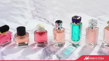 Sleek Clear Perfume Bottle with Custom Design