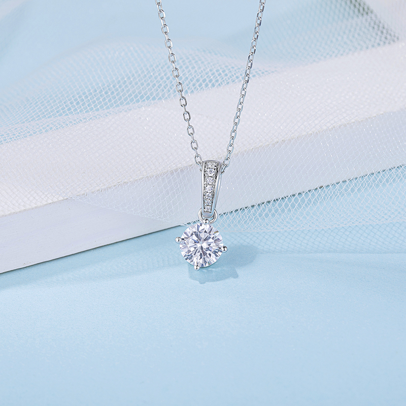 Popular Luxury 925 Sterling Silver Moissanite Diamond Pendant Women Engagement Square Setting Diamond Wedding Party Necklace