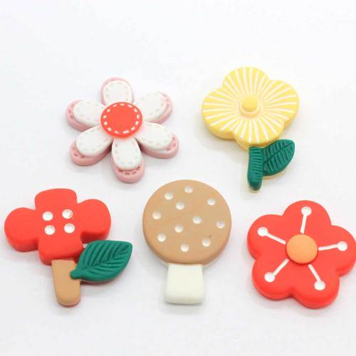 Kawaii Resin Cute Flower Flatback Cabochons für Haarschleifenzentren DIY Scrapbooking Dekoration