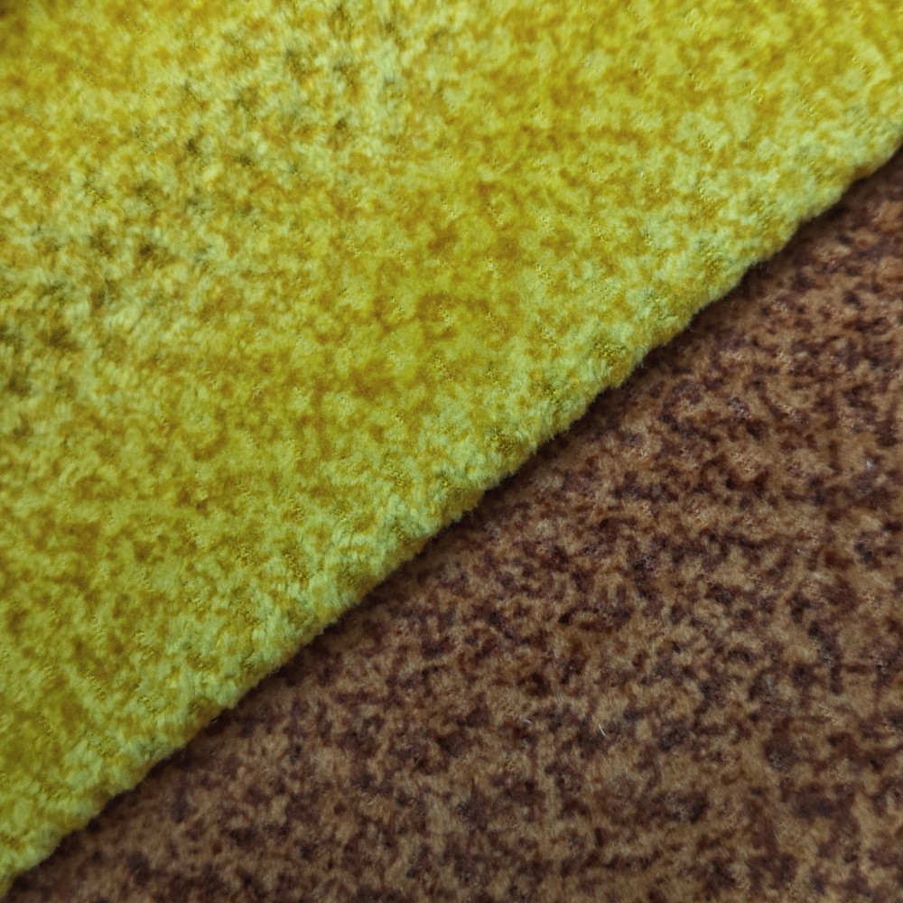 نسيج مخملي بنمط عتيق للتنجيد Vintage Pattern Velvet Fabric for Upholstery