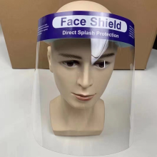 Le bouclier de protection du visage forme une barrière qui protège le visage