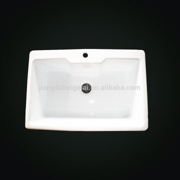Enamelled cast iron white kitchen sink