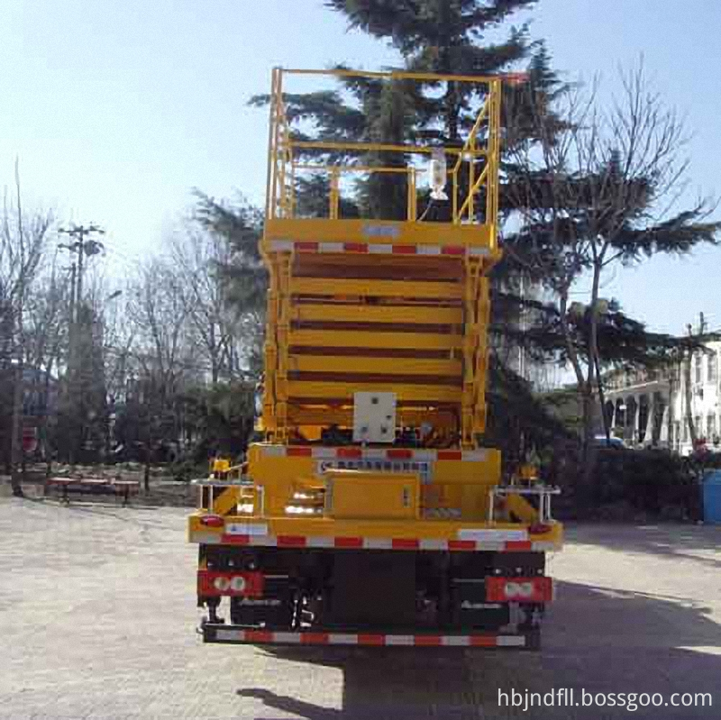 Aerial Platform Truck 2