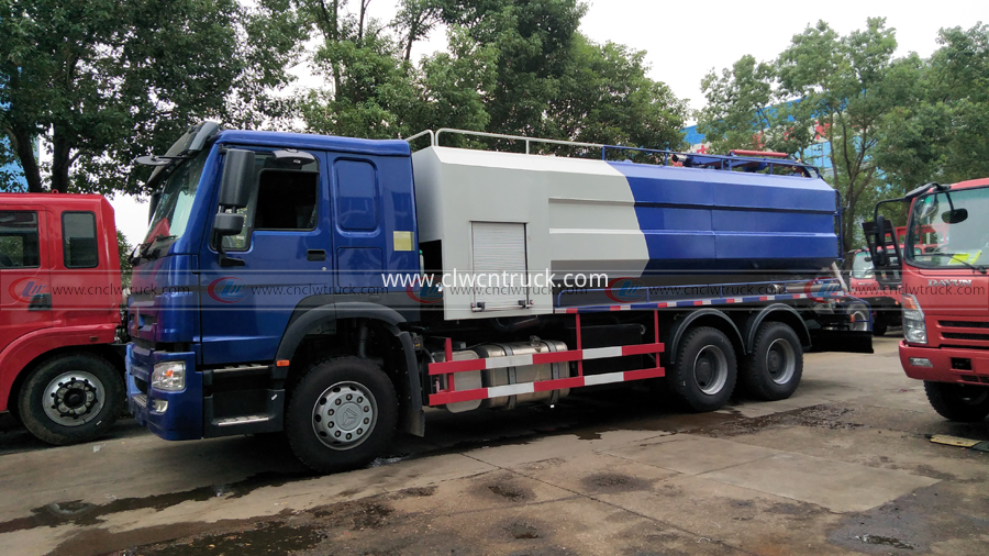 sewer suction tank truck