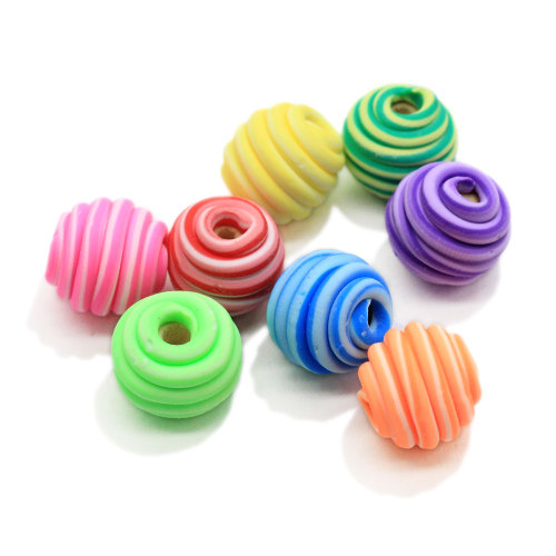 Bunte 10mm weiche Tonpolymerperlen 100Pcs Spiralmuster runder loser Raumperlenball für Schmuckarmbandherstellung DIY