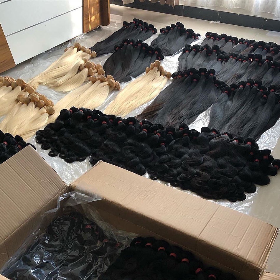 Wholesale 10a Grade Brazilian Human Hair Cuticle Aligned Virgin  Hair Vendor Curly Loose Deep Wave 3 Bundles with Closure