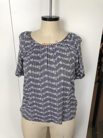 Round neck checked with short sleeves