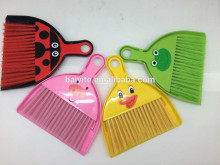 plastic brush with dust pan set