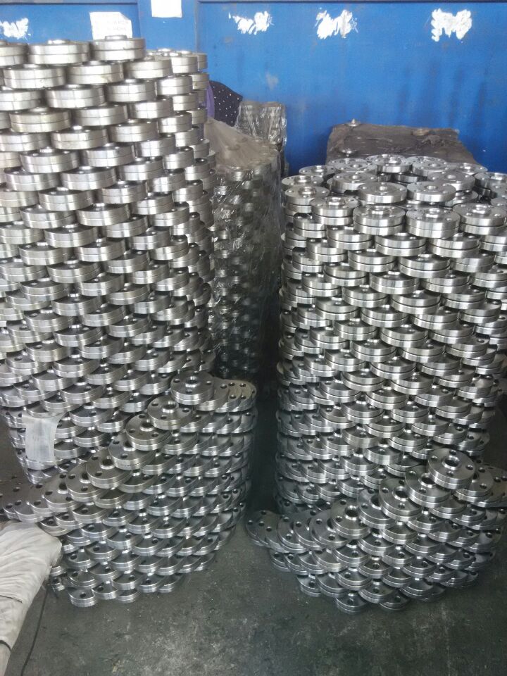 SOCKET WELDING CARBON STEEL PIPE FLANGES