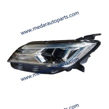 MG 5 Right headlights halogen 10035783