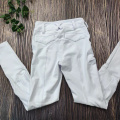 Pantalones ecuestres de botón clásico blanco