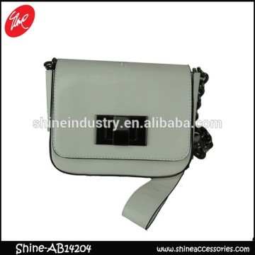 White Messenger Bag/Lady Crossbody Bag/Chain Bag