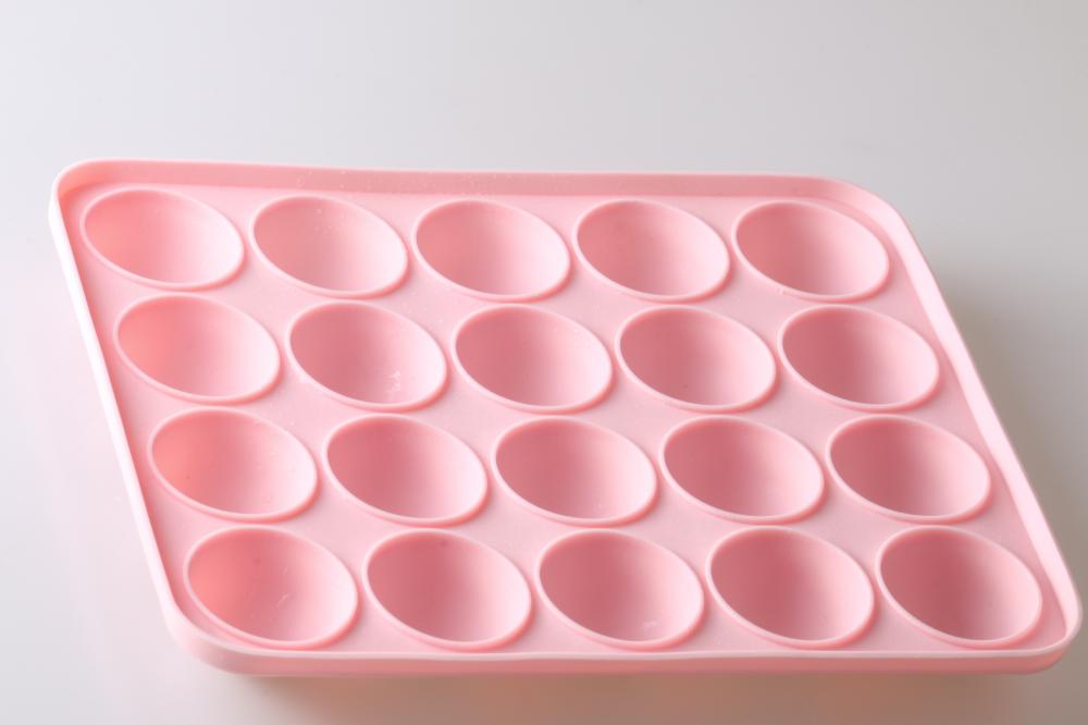 20 capacity cake decorating moulds