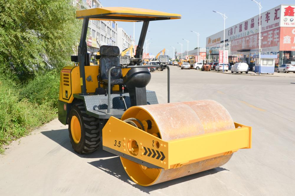 Con lăn rung động 3,5ton thủy lực