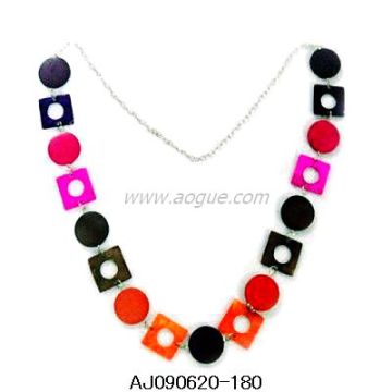 costume necklace