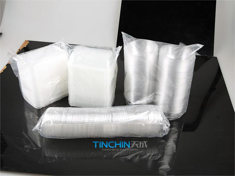 Mașină de ambalare a capacului din plastic