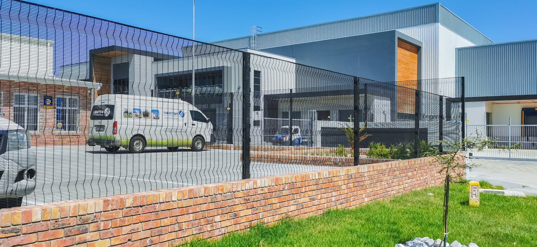 Panel de malla de alambre soldado curvo de PVC PVC curved welded wire mesh panel