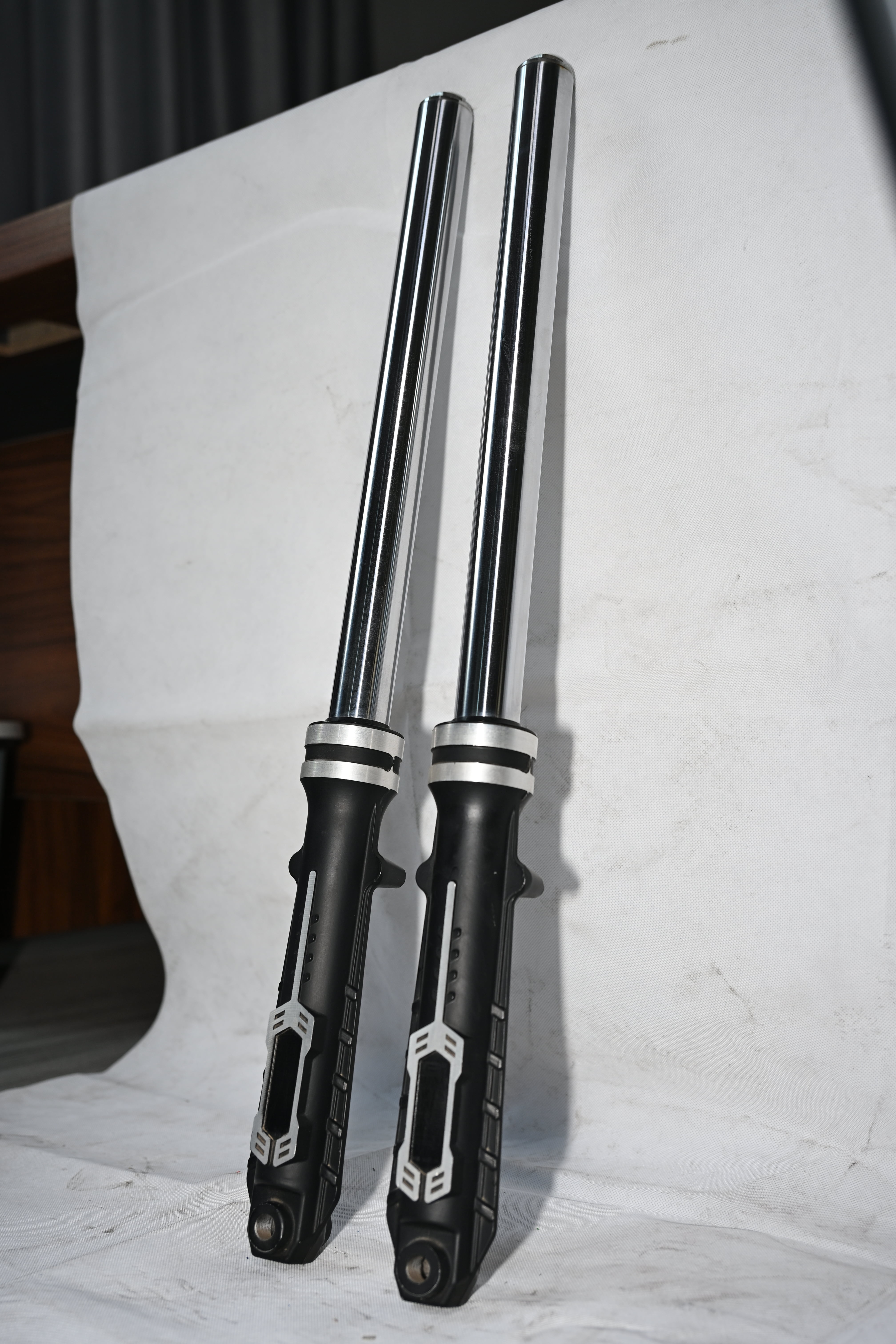 Amortiguador de marco hexagonal Hexagonal frame shock absorber