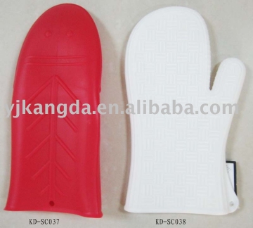 silicone oven mitt