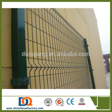 PVC coated wire mesh fence -- triangle bend weld wire fence