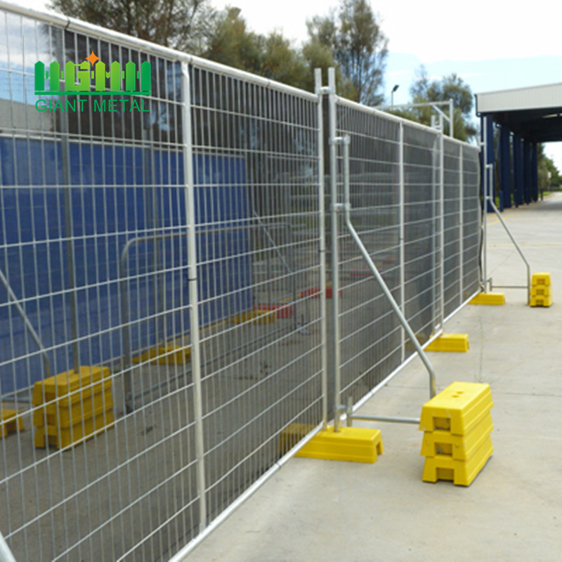 Galvanized Temporary fencing for security