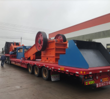 Vibrating feeder for industry