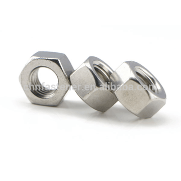 Tuercas hexagonales de acero inoxidable DIN934