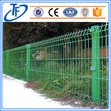 PVC金属の3D硬質鉄フェンス