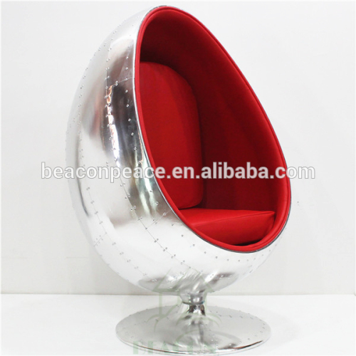 Oval Egg Pod Chair With Aluminum Back