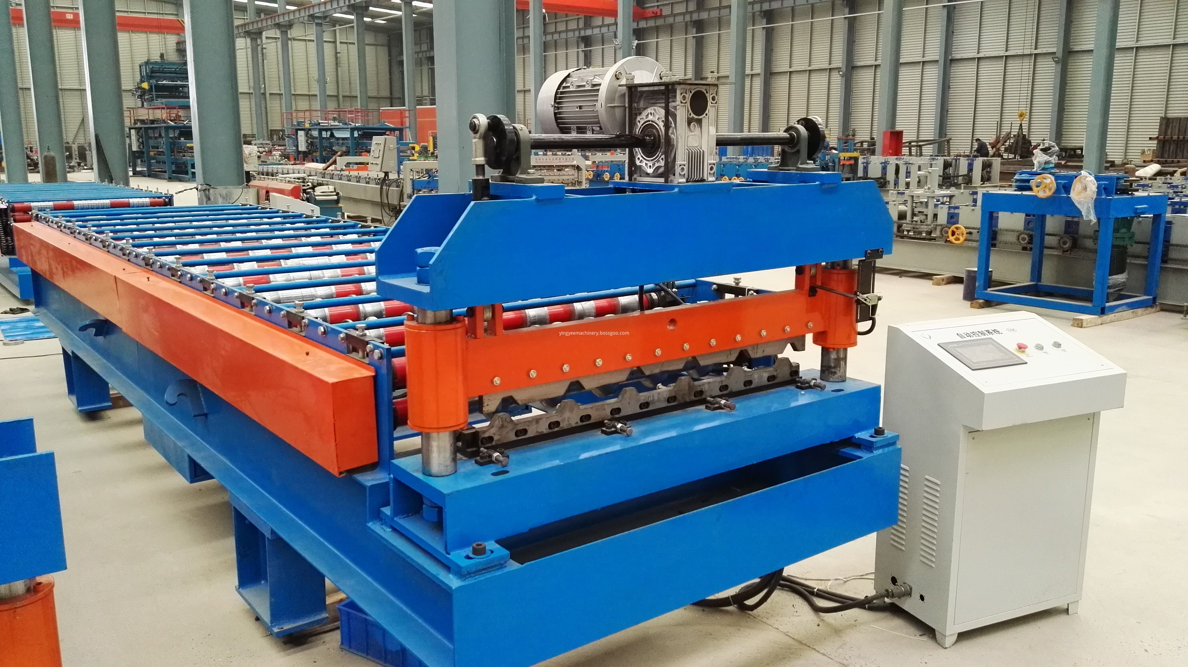 IBR trapezoid roof sheet roll forming machine