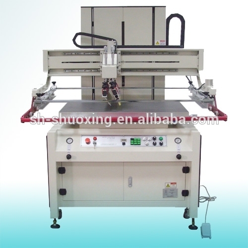Silkscreen printing machine