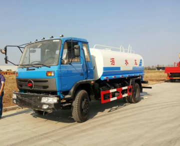 4x2 watering tank truck 160HP