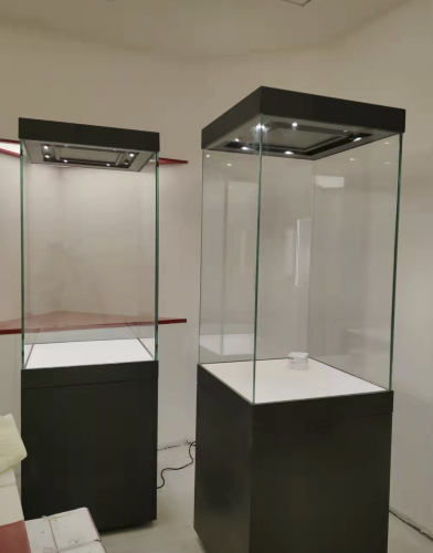 Museum Display Showcase Small Glass Corner Curio Schrank