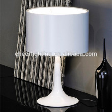 Modern Spun Table Lamp Glossy Black/White