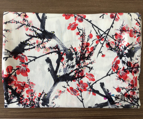 Plum Blossom Pattern 100% Rayon Printed Fabric