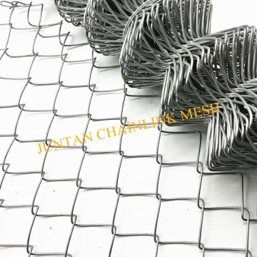 Galvanized mesh chain link fencing