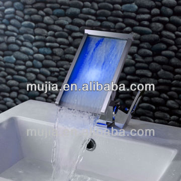Single Handle glass led waterfall Faucet