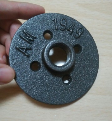 black malleable iron floor flange